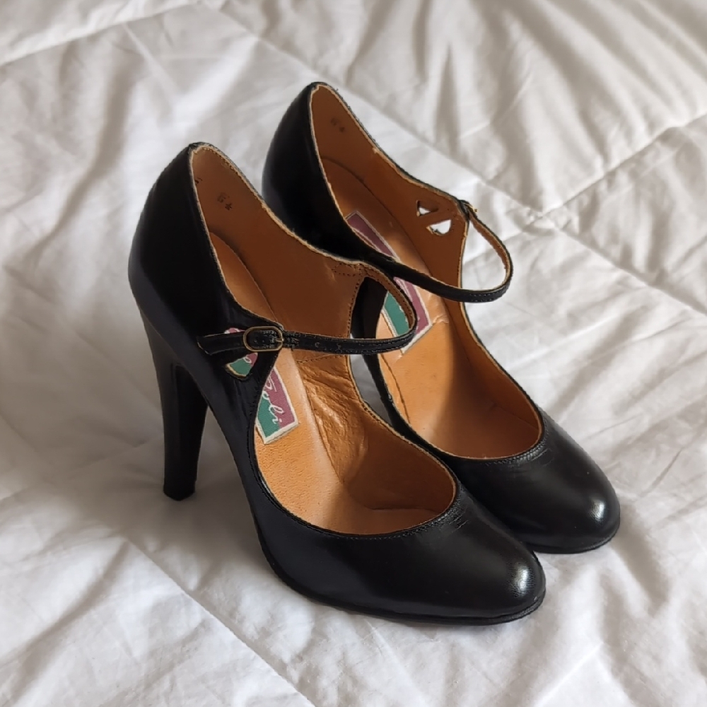 Elegant Black Women's Heels